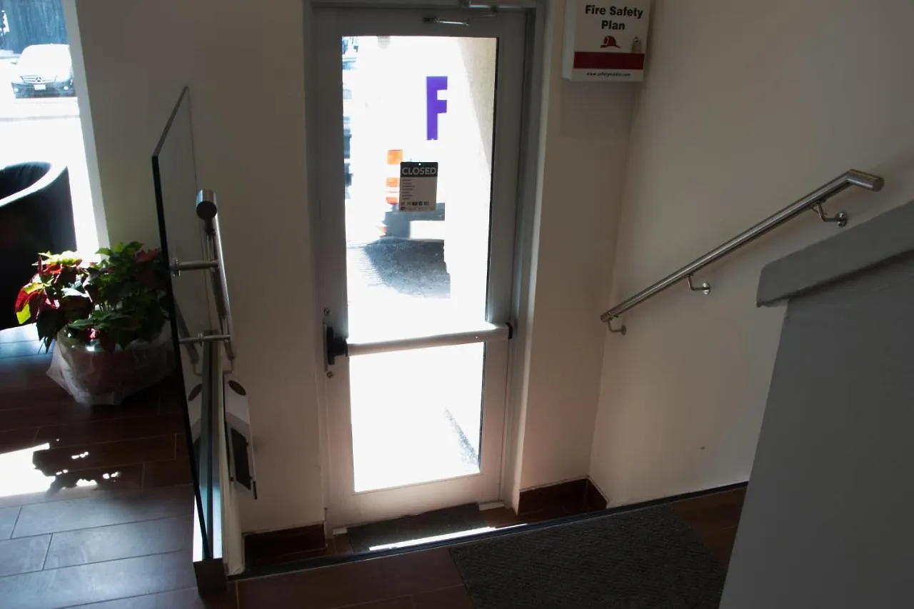 Saint Lawrence Residences And Suites Toronto Hostel
