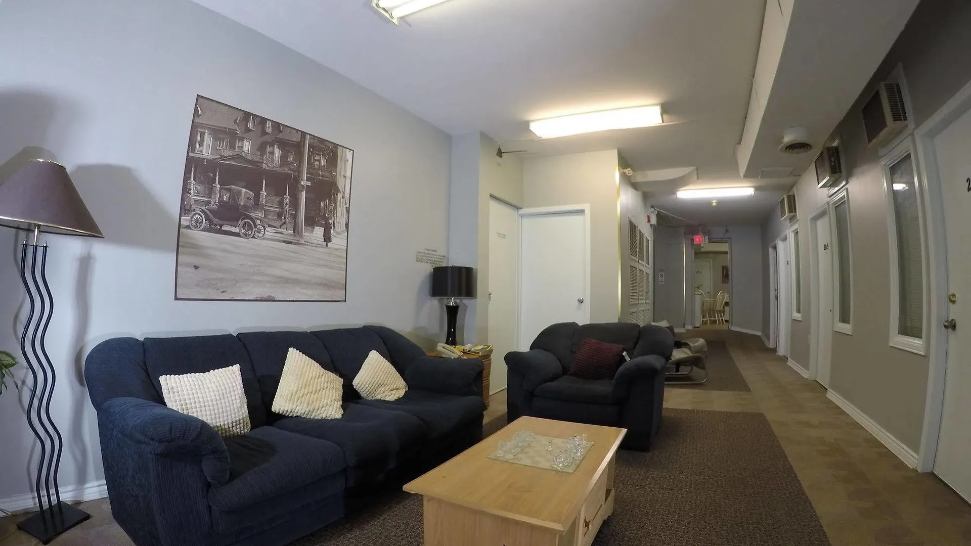Saint Lawrence Residences And Suites Торонто Хостел