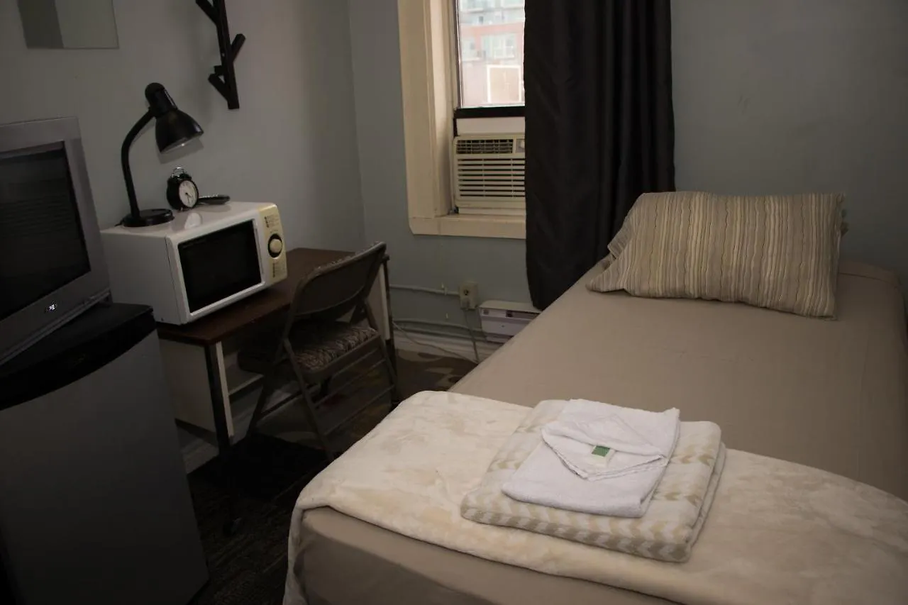 Хостел Saint Lawrence Residences And Suites Торонто