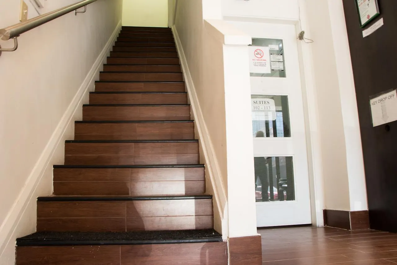 Saint Lawrence Residences And Suites Торонто