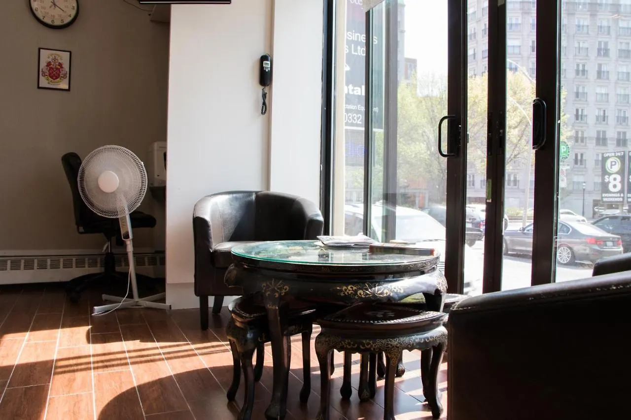 Saint Lawrence Residences And Suites Торонто Хостел