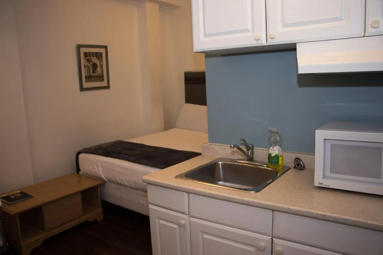 Saint Lawrence Residences And Suites Торонто Хостел
