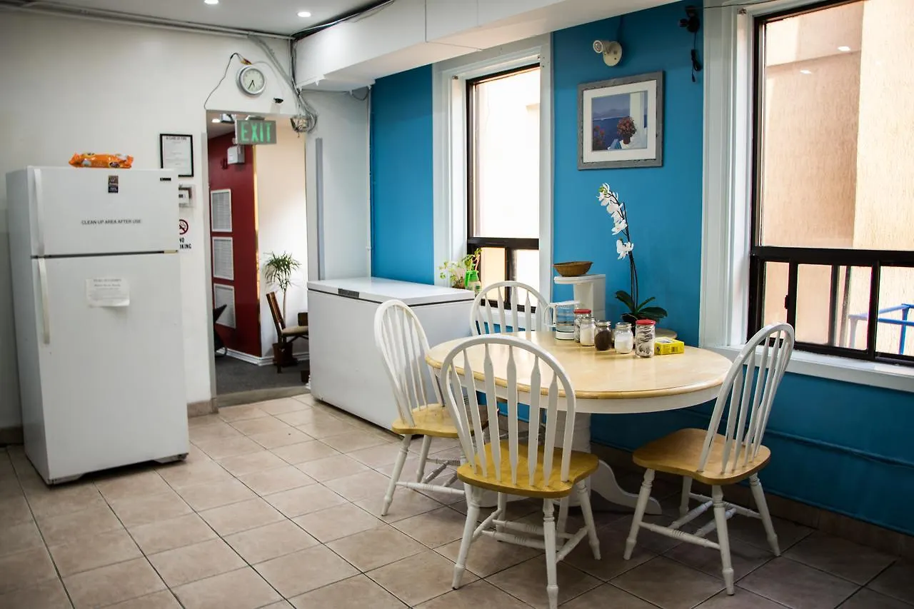 Hostel Saint Lawrence Residences And Suites Τορόντο