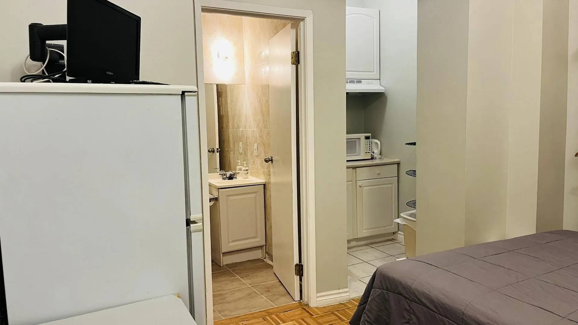 Saint Lawrence Residences And Suites Toronto