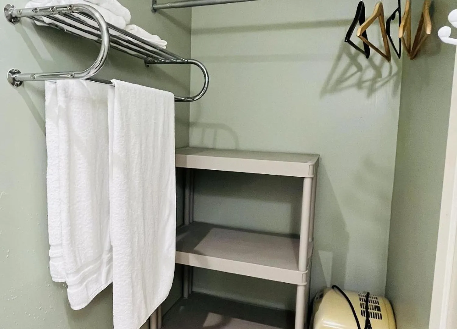 Saint Lawrence Residences And Suites Toronto Hostel